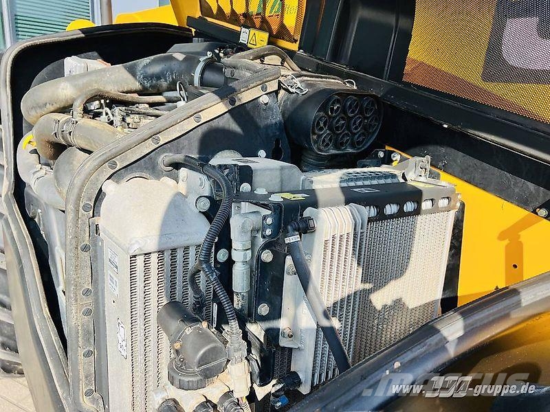 JCB 541-70 AGRI SUPER مناولات متداخلة