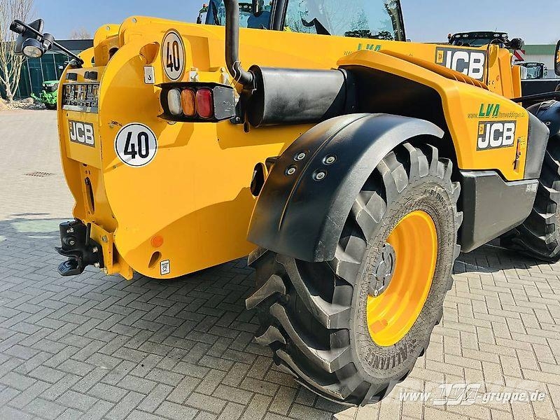 JCB 541-70 AGRI SUPER مناولات متداخلة