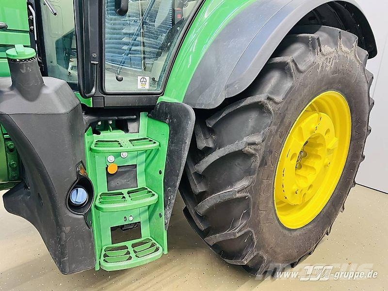 John Deere 6145M Tractoren