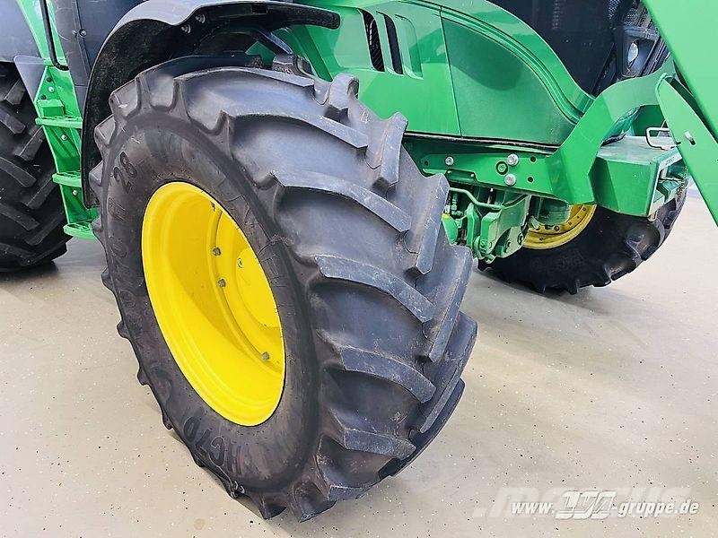 John Deere 6145M Tractoren