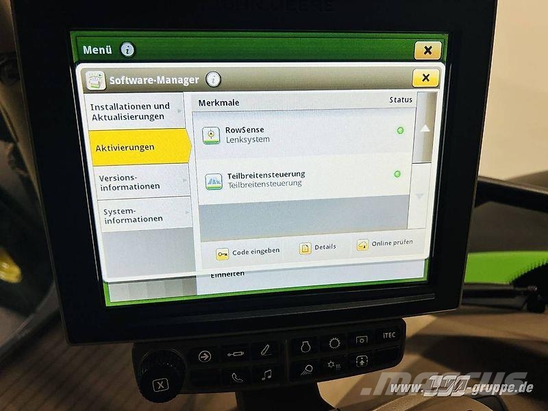 John Deere 6215R 曳引機