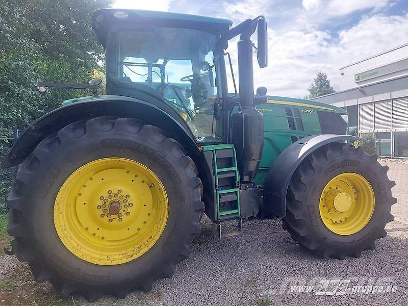 John Deere 6250R ULTIMATE CommandPro Traktorji