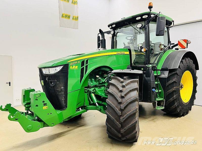 John Deere 8295R Tractoren