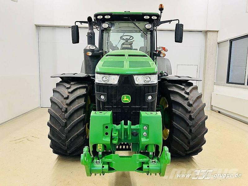 John Deere 8295R Tractoren