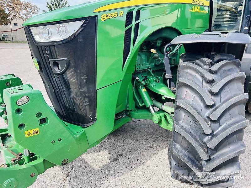 John Deere 8295R Traktorit