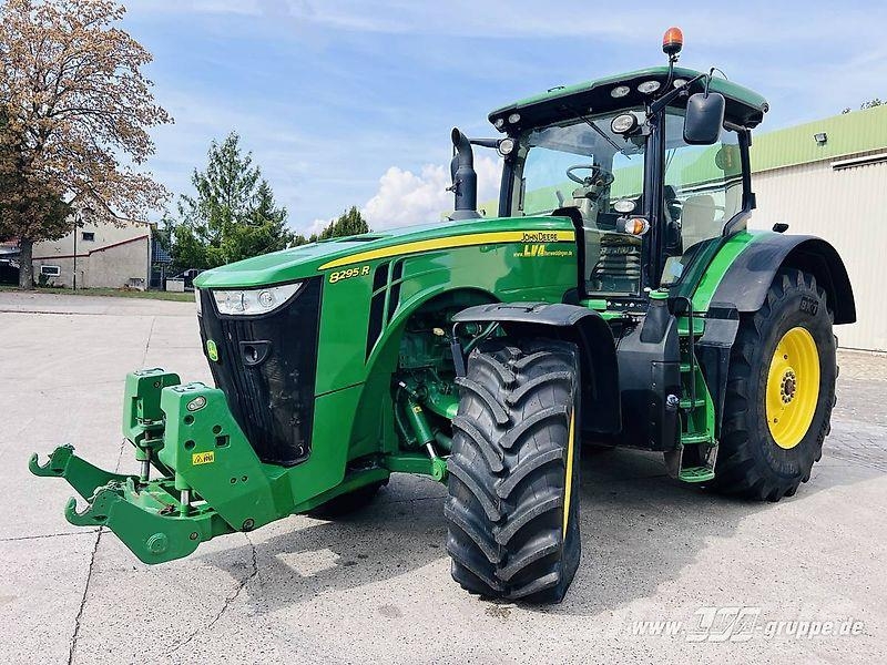 John Deere 8295R Traktorit