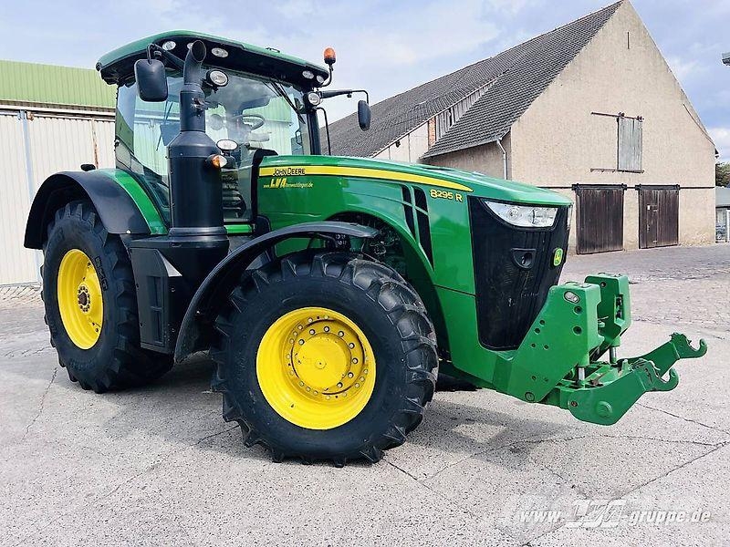 John Deere 8295R Traktorit
