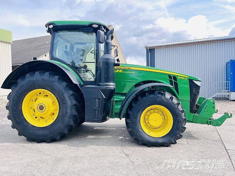 John Deere 8295R Traktorit