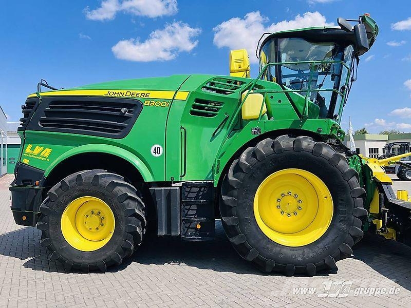 John Deere 8300 Otros