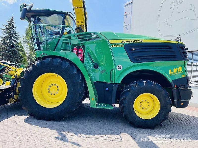 John Deere 8300 Otros