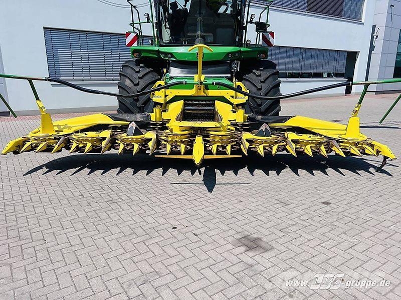 John Deere 8300 Otros