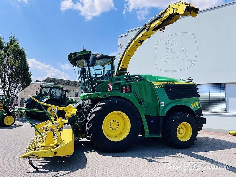 John Deere 8300 Otros