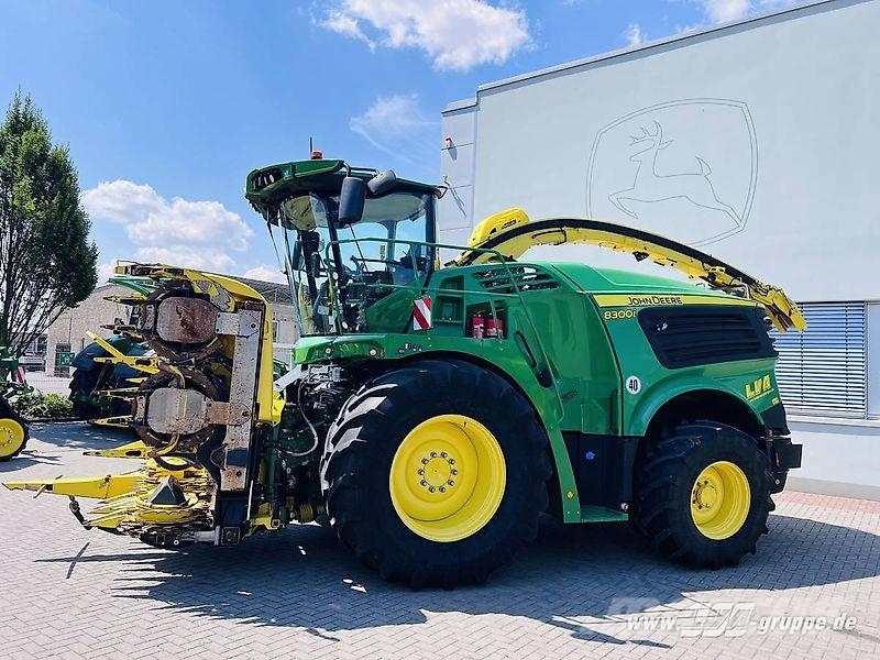 John Deere 8300 Otros