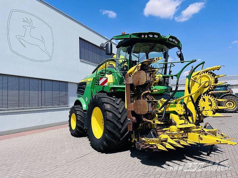 John Deere 8300 Otros