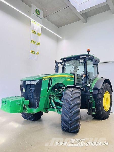 John Deere 8320R E23-PowerShift Traktory