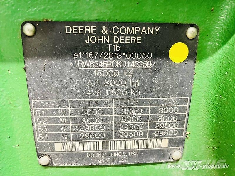 John Deere 8345R FRONT PTO Tractoren