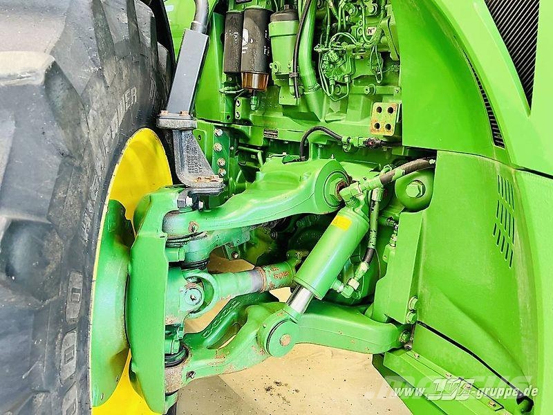 John Deere 8345R FRONT PTO Tractoren