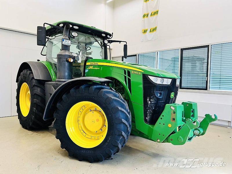 John Deere 8345R FRONT PTO Tractoren