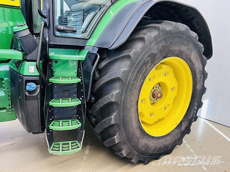 John Deere 8R 370 Traktoren