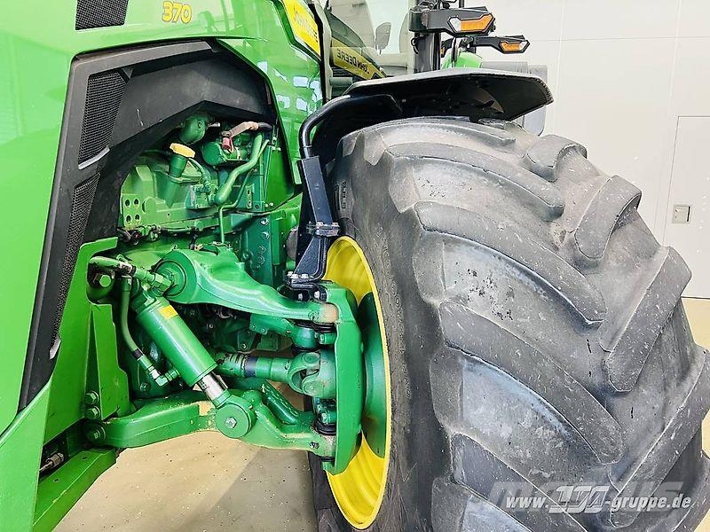 John Deere 8R 370 Traktoren