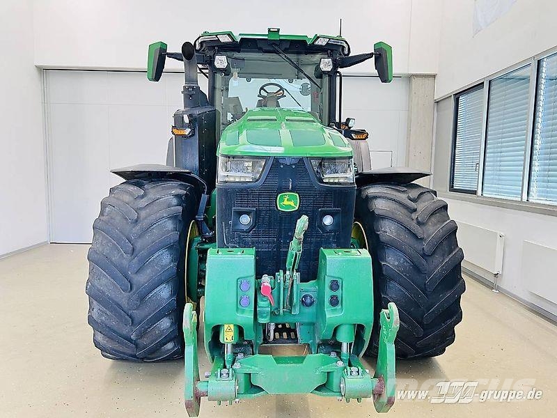 John Deere 8R 370 Traktoren