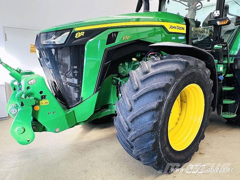 John Deere 8R 370 Tractors