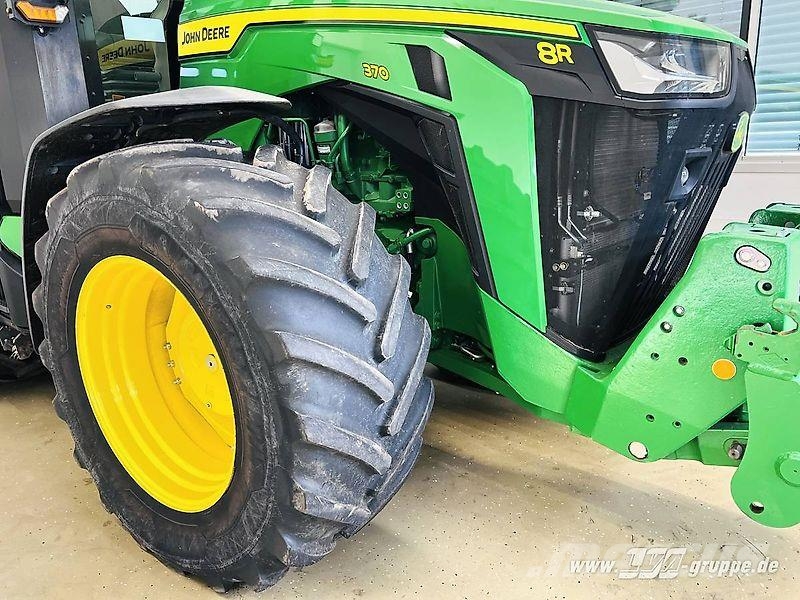 John Deere 8R 370 Tractors