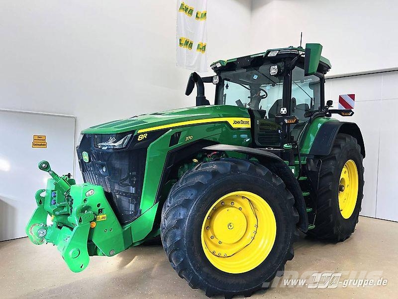 John Deere 8R 370 Tractors