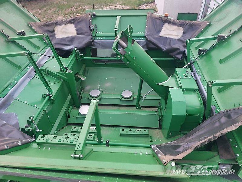 John Deere S770 联合收割机