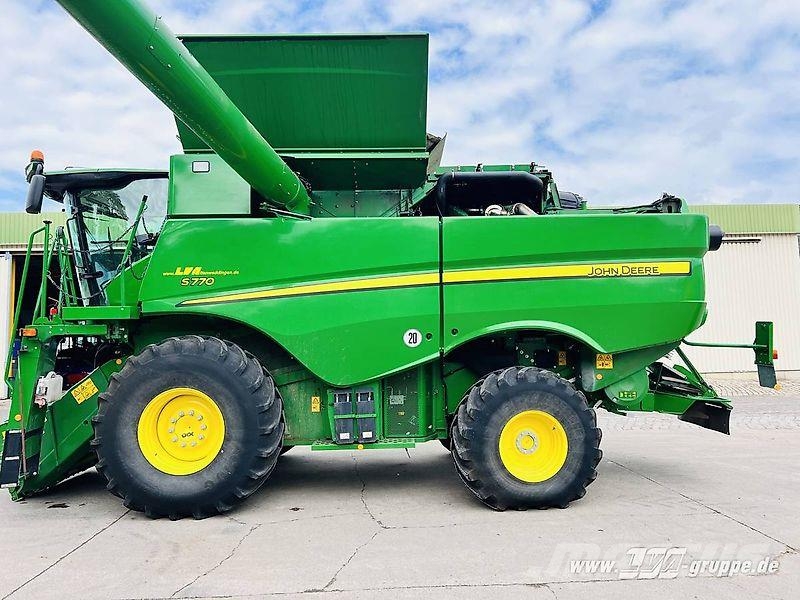 John Deere S770 ProDrive Mähdrescher