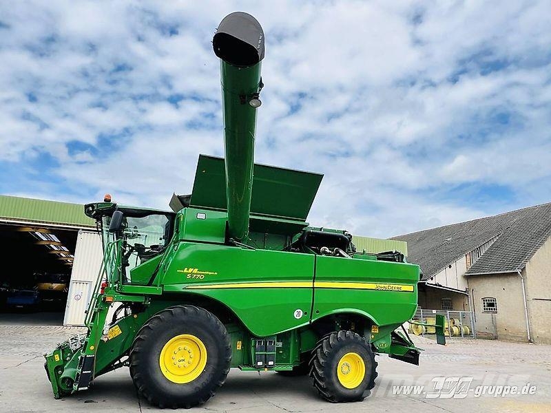 John Deere S770 ProDrive Mähdrescher