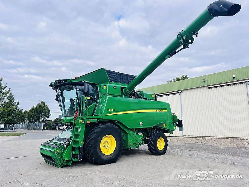 John Deere T660 Combine harvesters