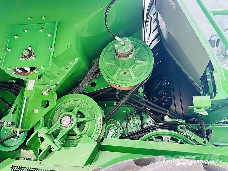 John Deere T660 Combine harvesters