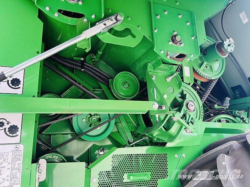 John Deere T660 Combine harvesters