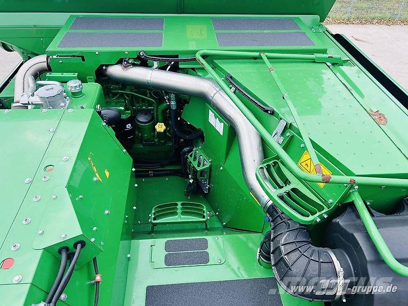 John Deere T660 Combine harvesters