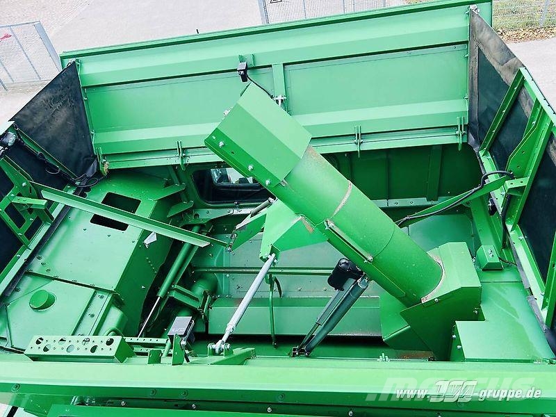 John Deere T660 Combine harvesters