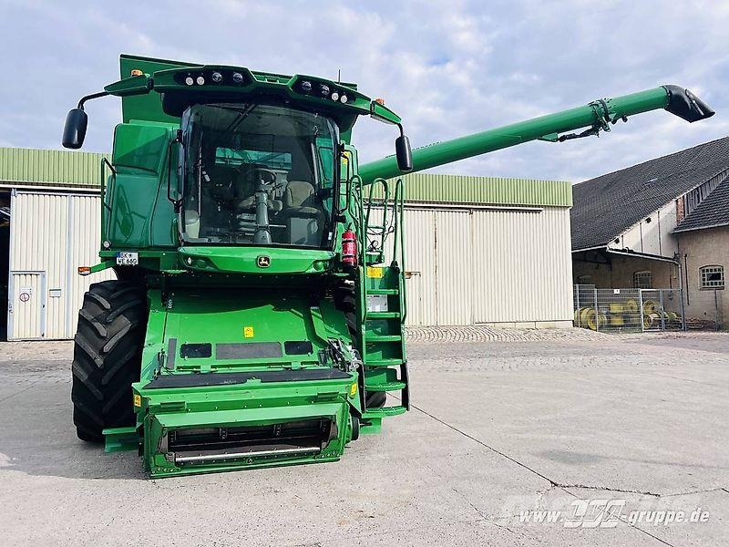 John Deere T660 Combine harvesters