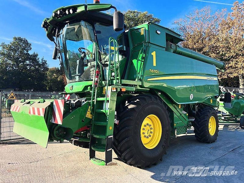 John Deere T670 Skurtreskere