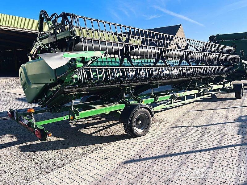 John Deere T670 Skurtreskere
