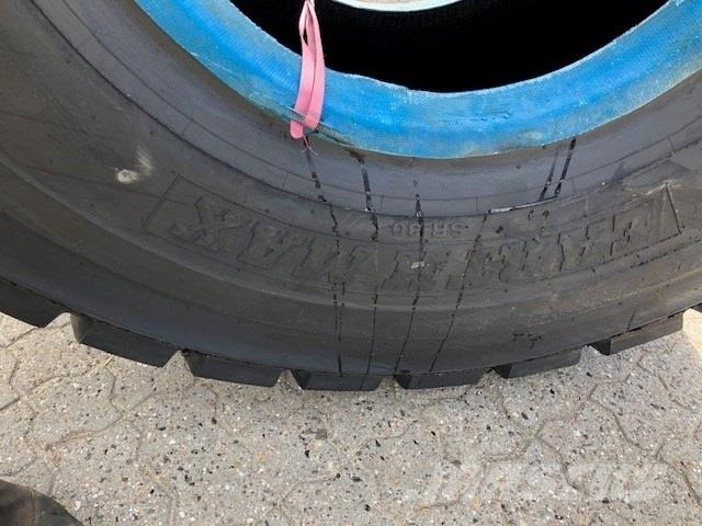 BKT 20.5 R25 Padangos, ratai ir ratlankiai