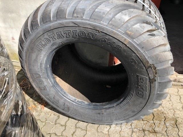 BKT 700/50-26.5 Padangos, ratai ir ratlankiai