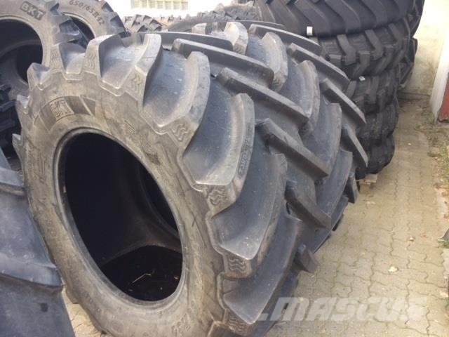 BKT IF 710/60 R34 og IF 900/60 R42 710/60 R 34 Padangos, ratai ir ratlankiai