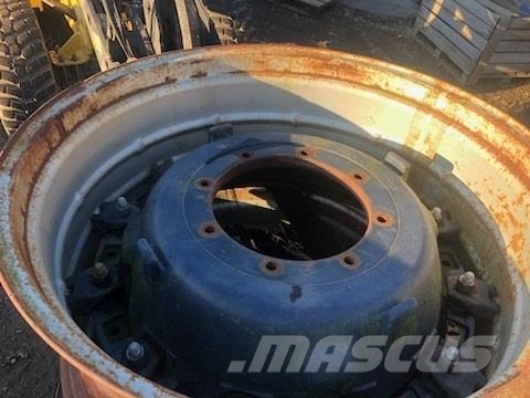 Case IH Støbejerns fælge Magnum 7140 18x38 Шины и колёса