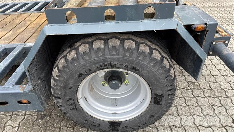 Dinapolis LL9 Прицепи загального призначення