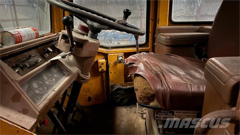 Ford A62 Wheel loaders