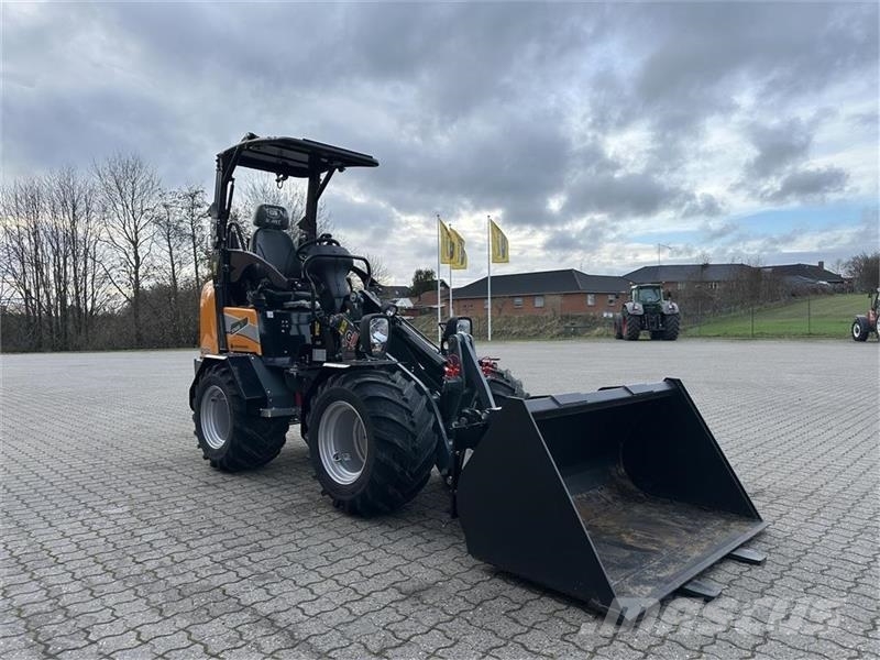 GiANT G1500 HD X-Tra Palas cargadoras