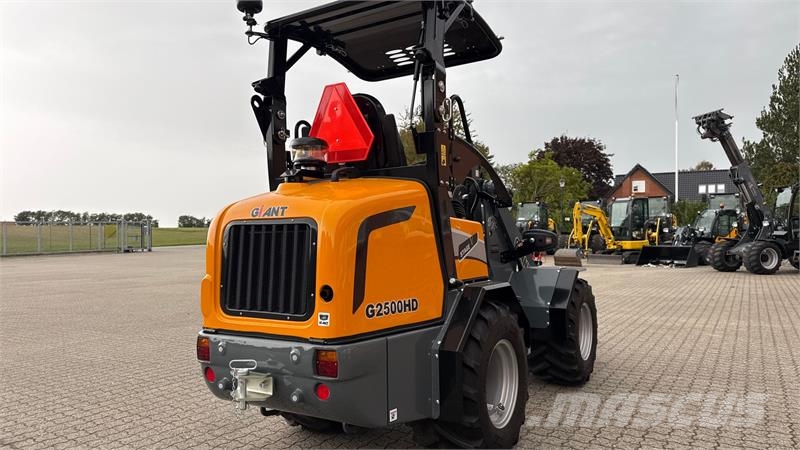 GiANT G2500 HD Mini nakladalci