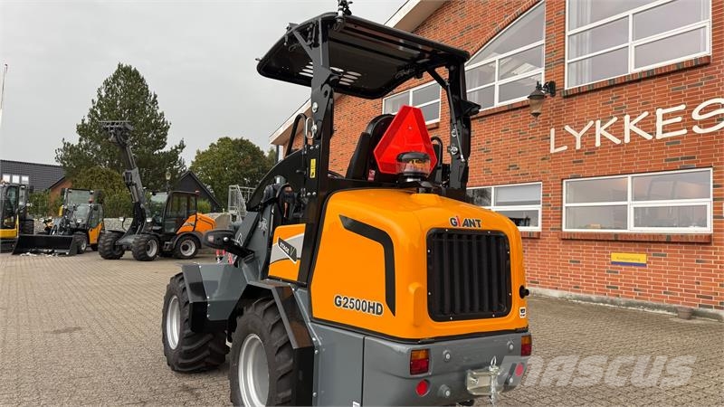 GiANT G2500 HD Mini nakladalci