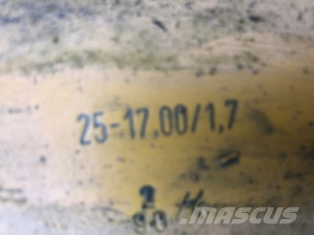 GKN 17x25 12 huls Volvo L70 Ruedas