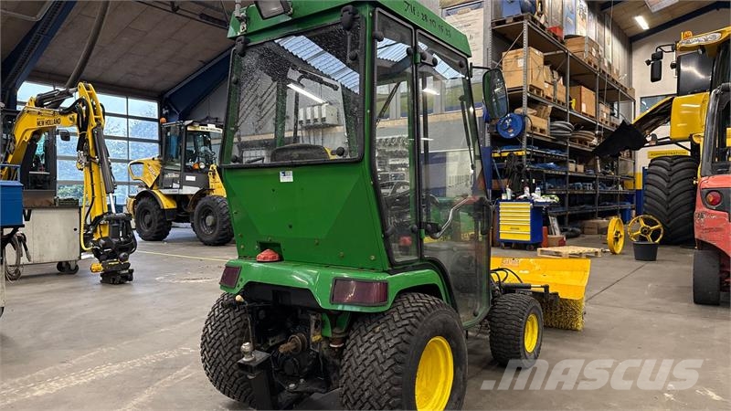John Deere 455 جرارات مدمجة